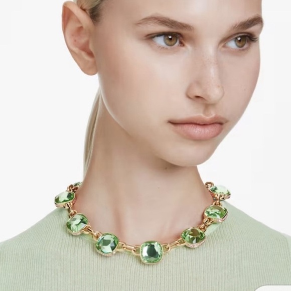 Swarovski Chroma Tennis necklace
Cushion cut, Multicolored, Gold-tone plated - Picture 1 of 9